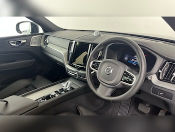 Used Volvo XC60 2025 for sale - 79206447: Photo
