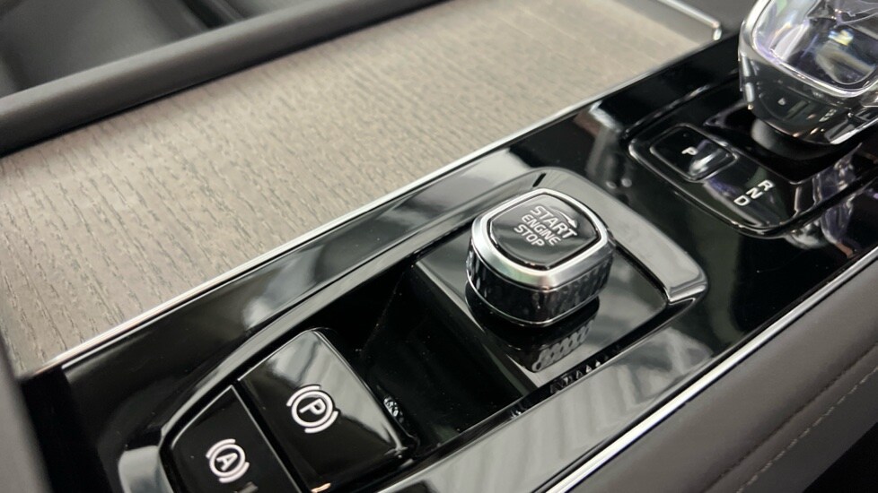 Used Volvo XC90 2025 for sale - 78186979: Photo 26