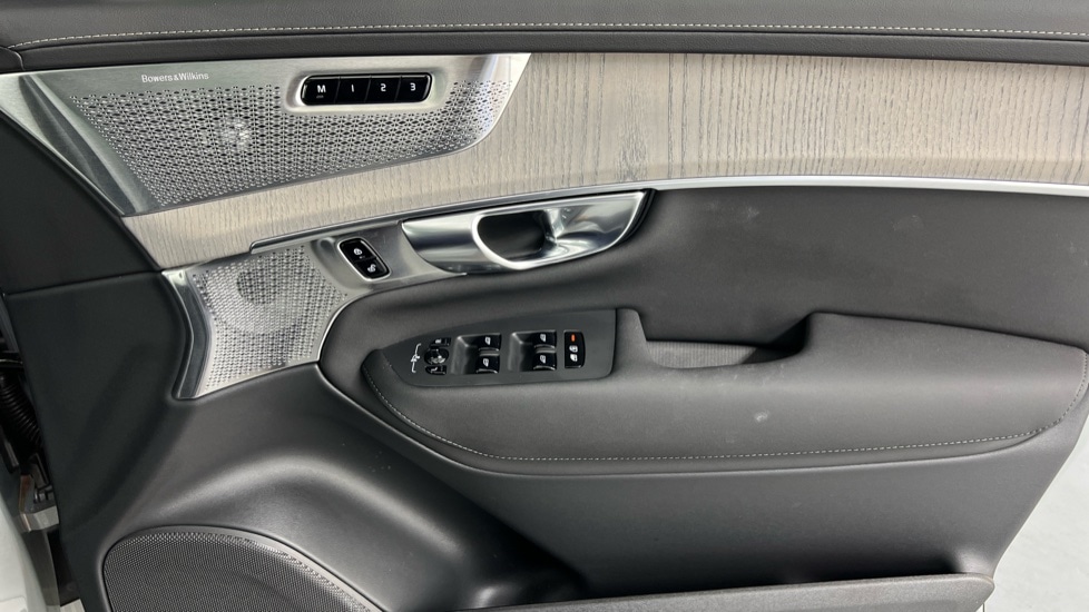 Used Volvo XC90 2025 for sale - 76691441: Photo 29