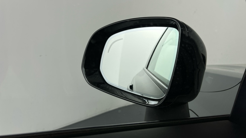 Used Volvo XC90 2025 for sale - 76691441: Photo 32