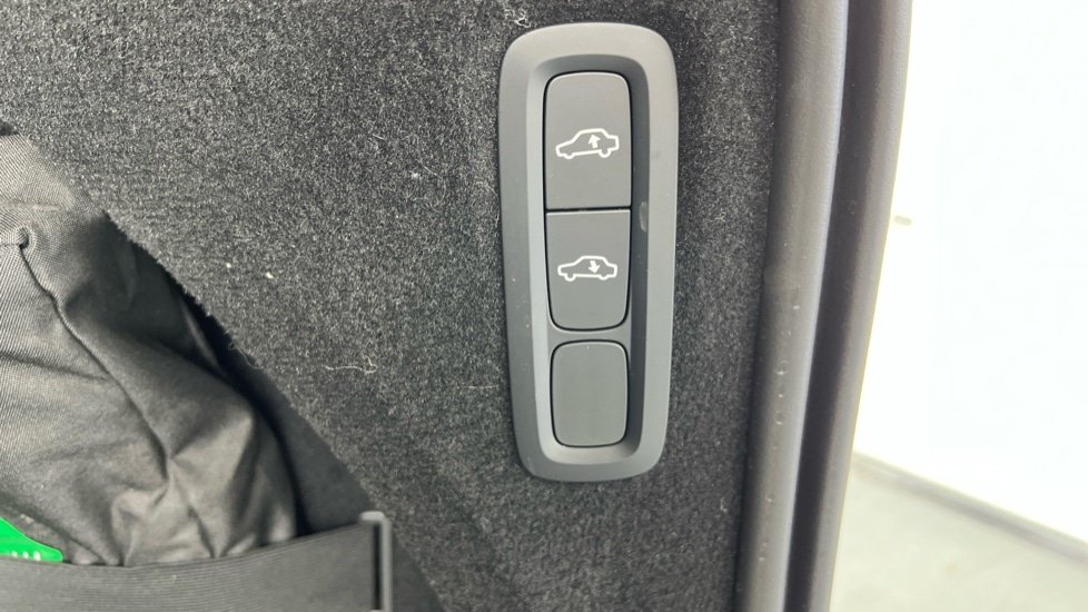 Used Volvo XC90 2025 for sale - 76691441: Photo 42