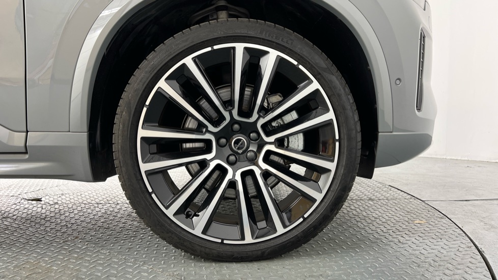 Used Volvo XC90 2025 for sale - 76691441: Photo 9