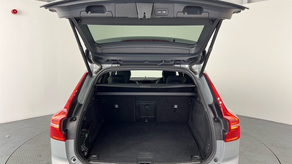 Used Volvo XC60 2025 for sale - 76062138: Photo 13