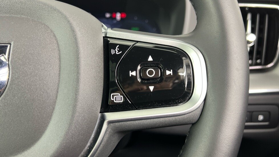 Used Volvo XC60 2025 for sale - 76062138: Photo 22