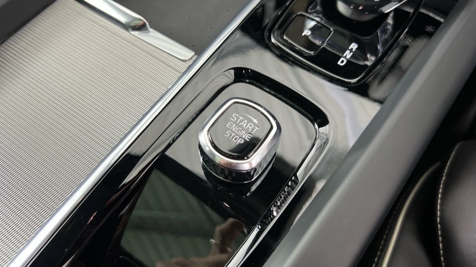 Used Volvo XC60 2025 for sale - 76062138: Photo 27