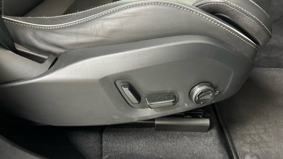 Used Volvo XC60 2025 for sale - 76062138: Photo 30