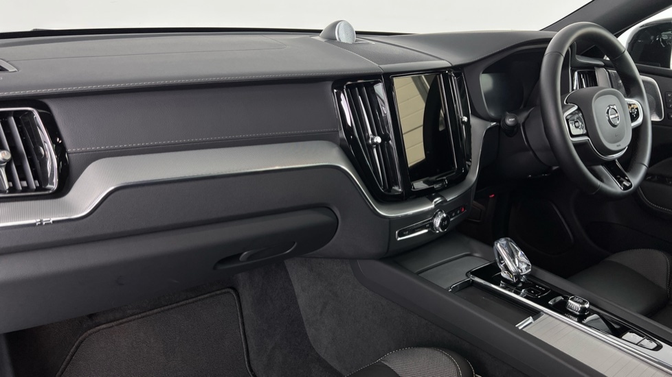 Used Volvo XC60 2025 for sale - 76062138: Photo 45