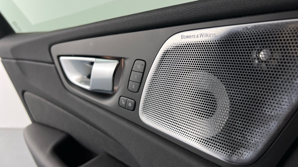 Used Volvo XC60 2025 for sale - 76062138: Photo 47