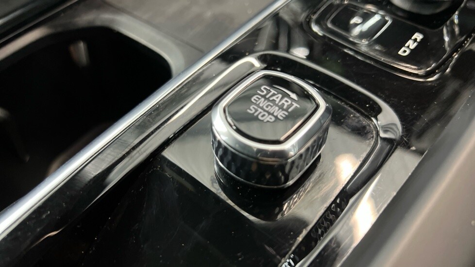 Used Volvo XC60 2022 for sale - 76672595: Photo 25