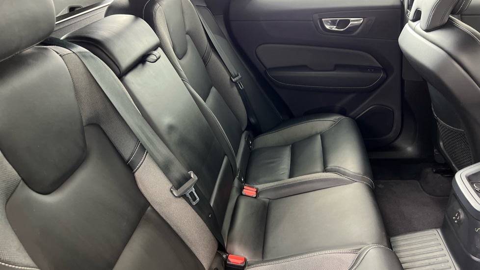 Used Volvo XC60 2022 for sale - 76672595: Photo 31
