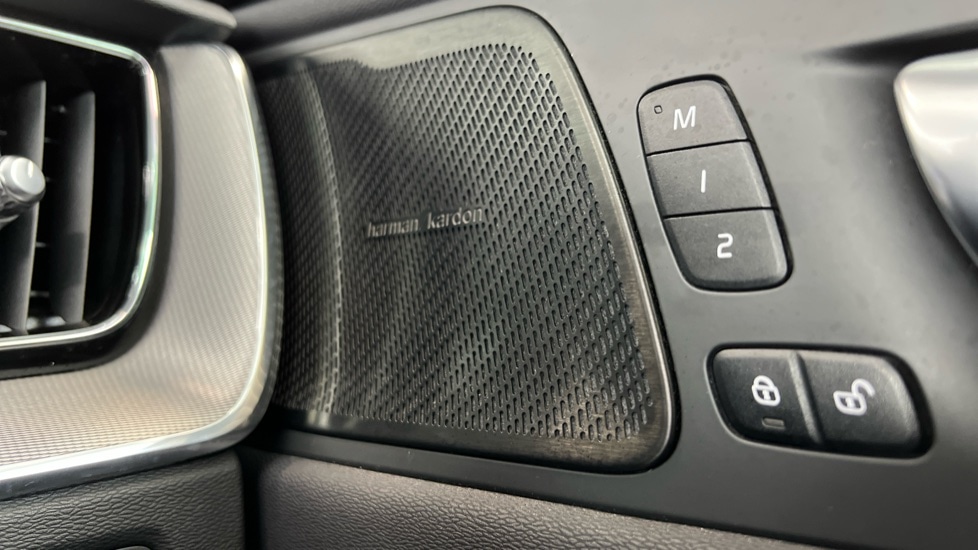 Used Volvo XC60 2022 for sale - 76672595: Photo 36