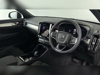 Used Volvo XC40 2025 for sale - 78117890: Photo