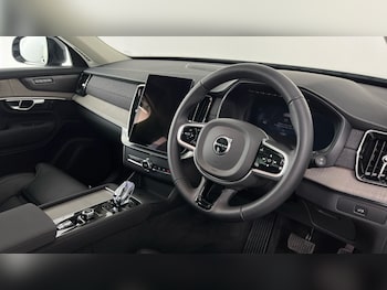 Used Volvo XC90 2025 for sale - 78693452: Photo
