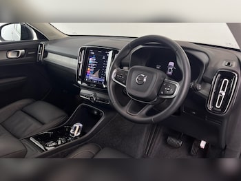 Used Volvo XC40 2025 for sale - 77406330: Photo