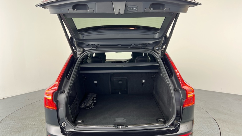 Used Volvo XC60 2022 for sale - 77025398: Photo 13