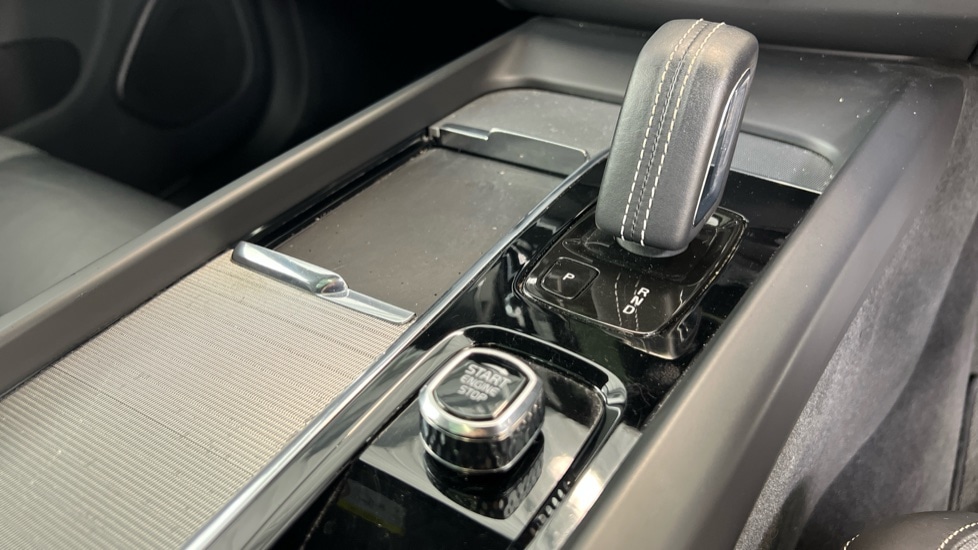 Used Volvo XC60 2022 for sale - 77025398: Photo 23