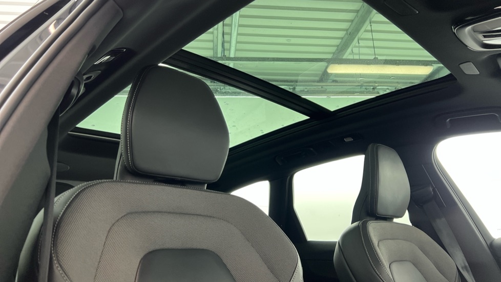 Used Volvo XC60 2022 for sale - 77025398: Photo 29