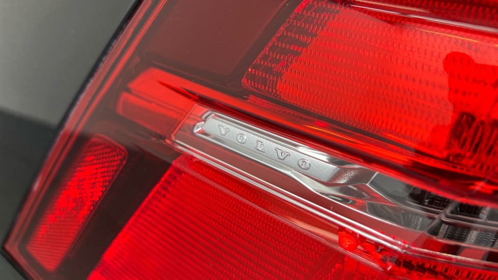 Used Volvo XC60 2022 for sale - 77025398: Photo 42