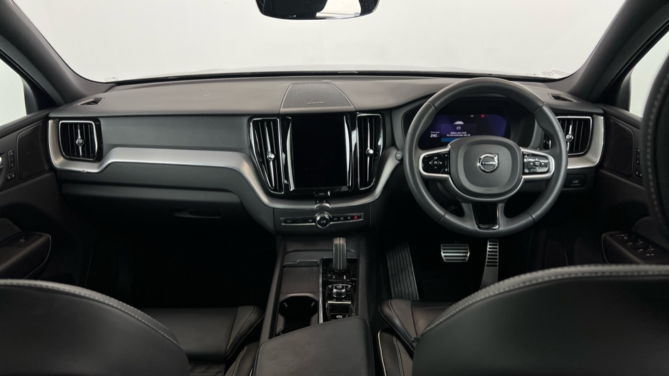 Used Volvo XC60 2022 for sale - 77025398: Photo 5