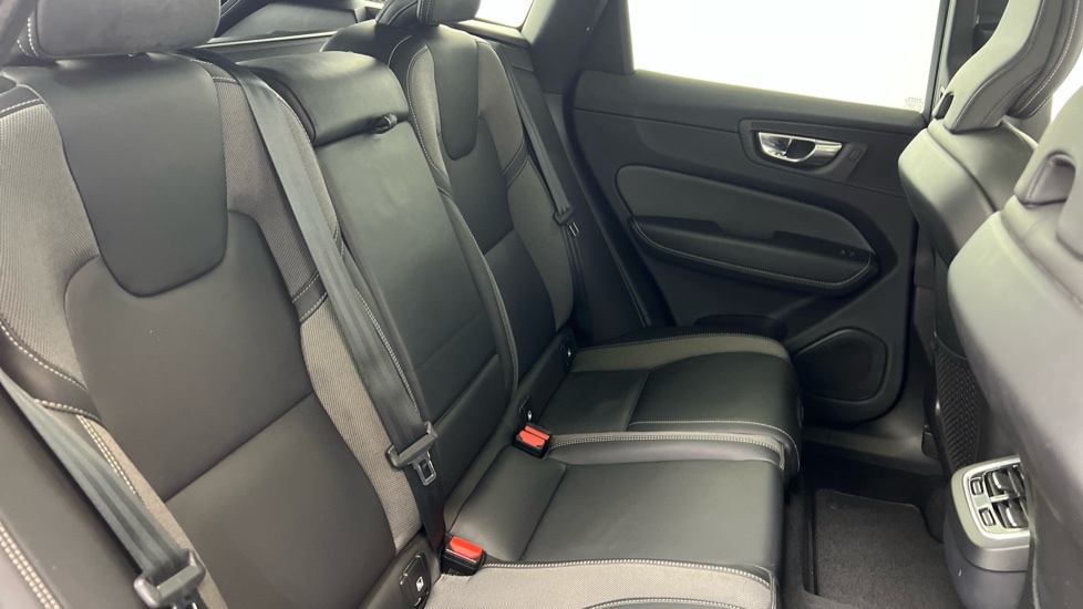 Used Volvo XC60 2022 for sale - 77025398: Photo 6