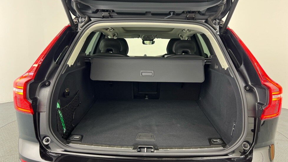 Used Volvo XC60 2025 for sale - 77877430: Photo 13