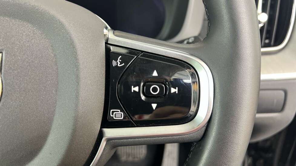 Used Volvo XC60 2025 for sale - 77877430: Photo 20