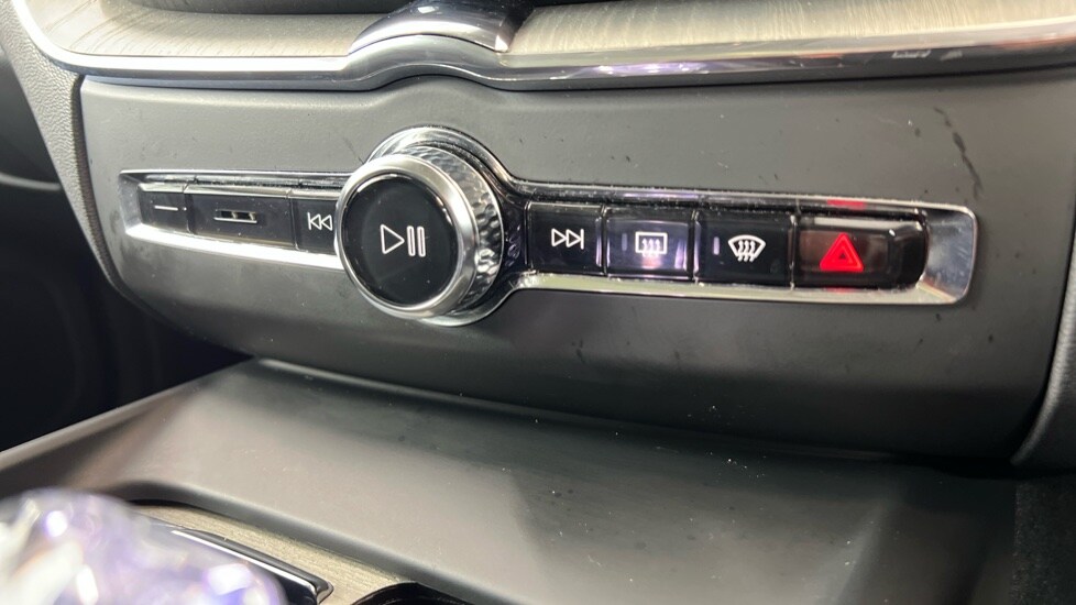 Used Volvo XC60 2025 for sale - 77877430: Photo 34