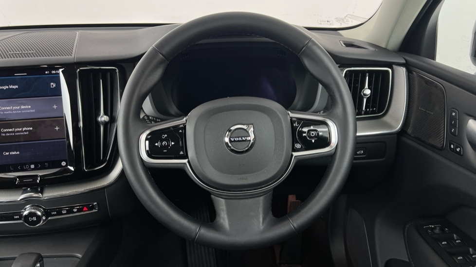 Used Volvo XC60 2025 for sale - 76037626: Photo 10