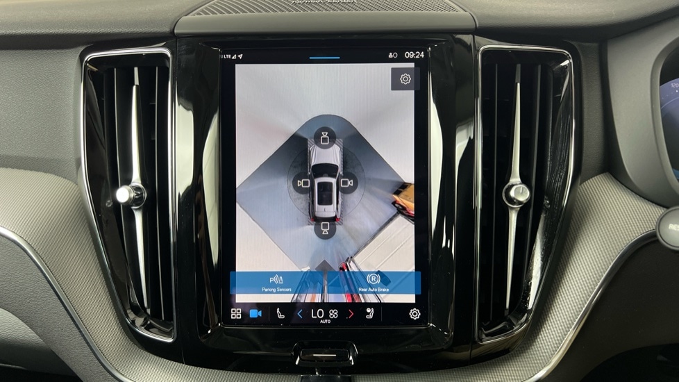 Used Volvo XC60 2025 for sale - 76037626: Photo 17