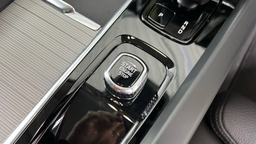 Used Volvo XC60 2025 for sale - 76037626: Photo 25