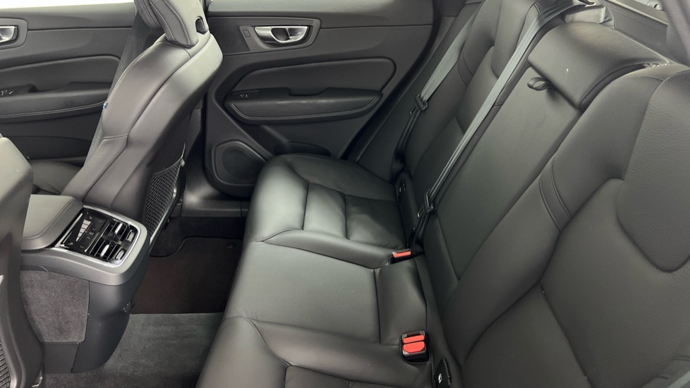 Used Volvo XC60 2025 for sale - 76037626: Photo 30