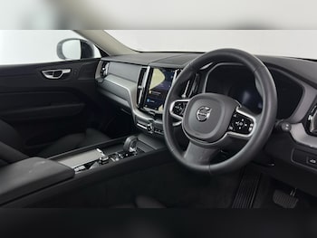 Used Volvo XC60 2025 for sale - 76037626: Photo 4
