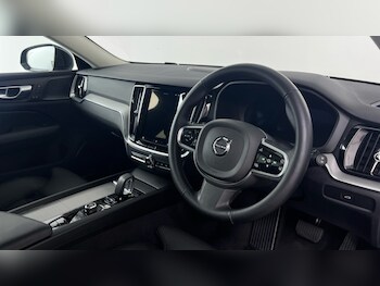 Used Volvo V60 2025 for sale - 78246706: Photo