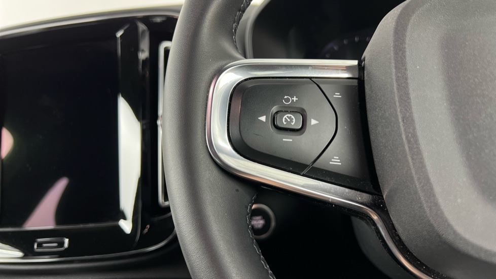 Used Volvo XC40 2021 for sale - 77067886: Photo 19