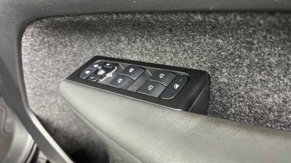 Used Volvo XC40 2021 for sale - 77067886: Photo 22