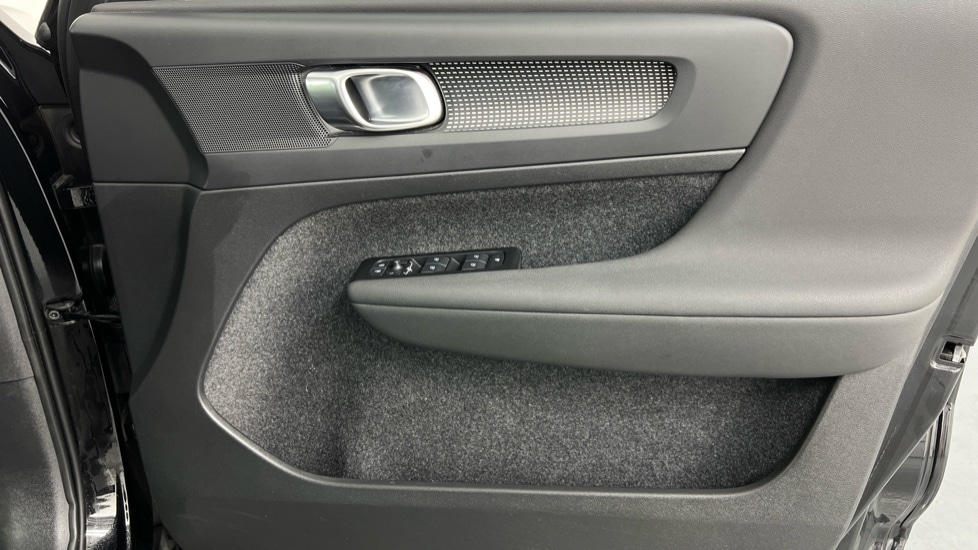 Used Volvo XC40 2021 for sale - 77067886: Photo 27