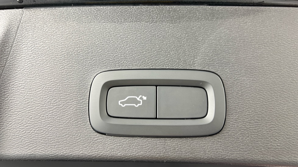 Used Volvo XC40 2021 for sale - 77067886: Photo 33