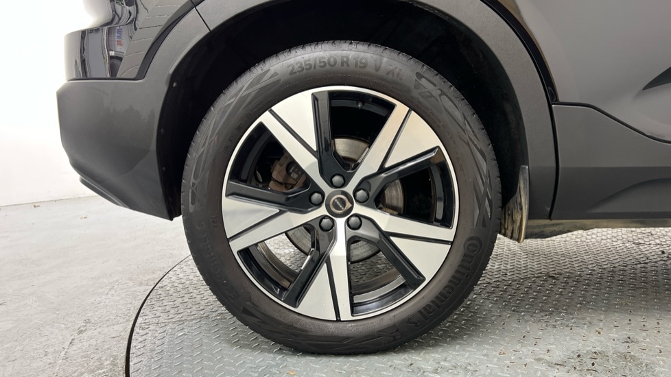 Used Volvo XC40 2021 for sale - 77067886: Photo 9