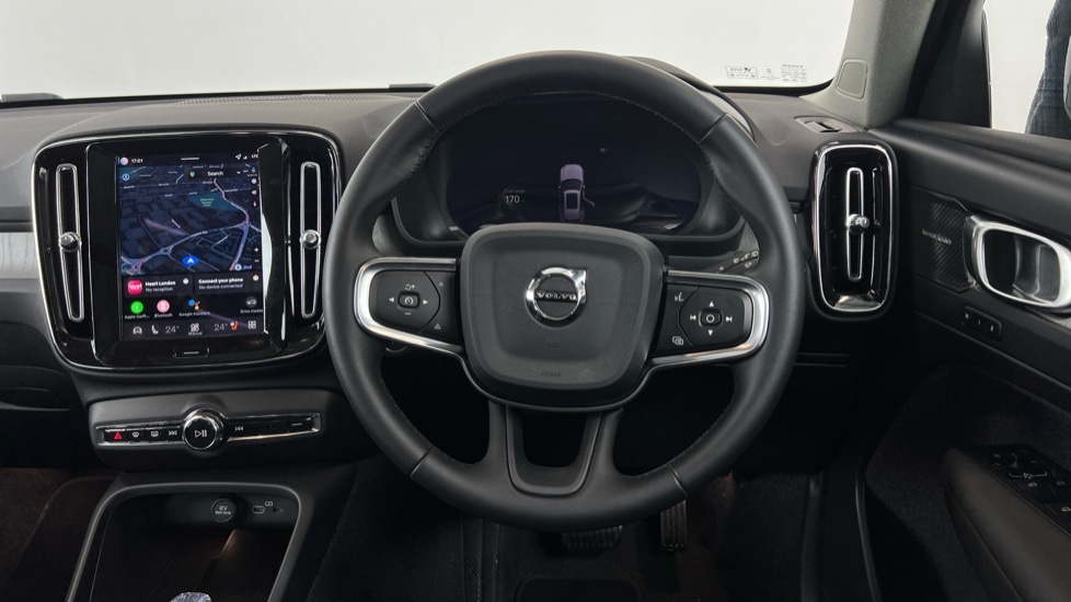 Used Volvo XC40 2025 for sale - 76630275: Photo 10