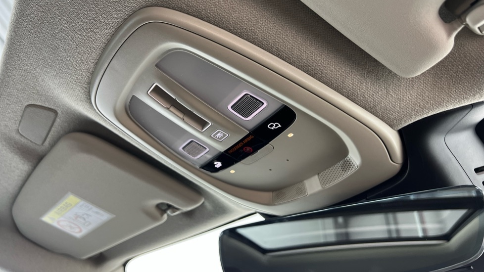 Used Volvo XC40 2025 for sale - 76630275: Photo 26