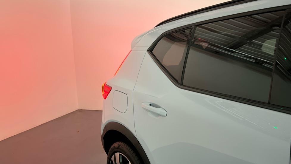 Used Volvo XC40 2025 for sale - 76630275: Photo 40