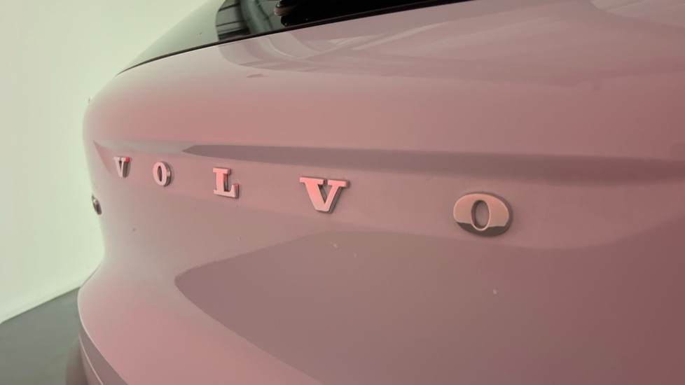 Used Volvo XC40 2025 for sale - 76630275: Photo 42