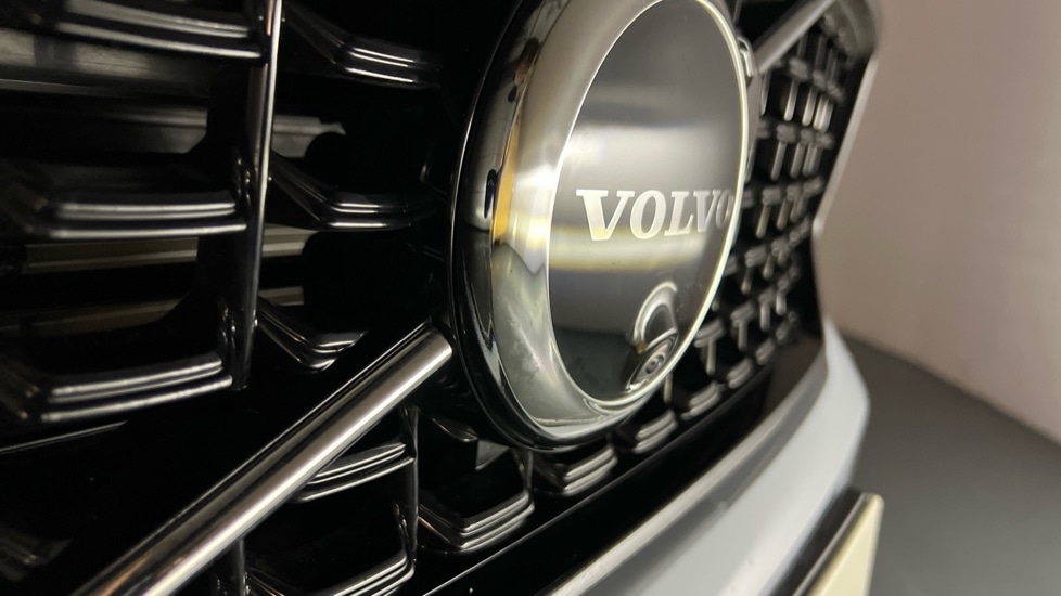 Used Volvo XC40 2025 for sale - 76630275: Photo 44