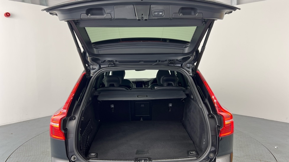 Used Volvo XC60 2022 for sale - 76442150: Photo 13