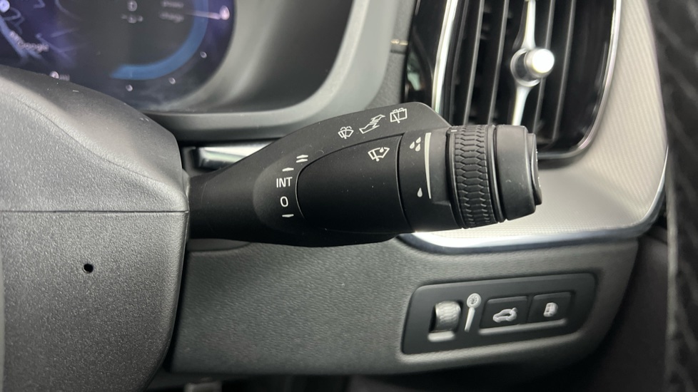 Used Volvo XC60 2022 for sale - 76442150: Photo 23