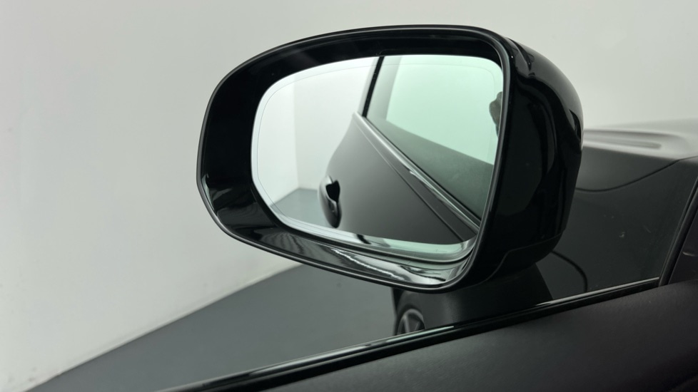 Used Volvo XC60 2022 for sale - 76442150: Photo 32