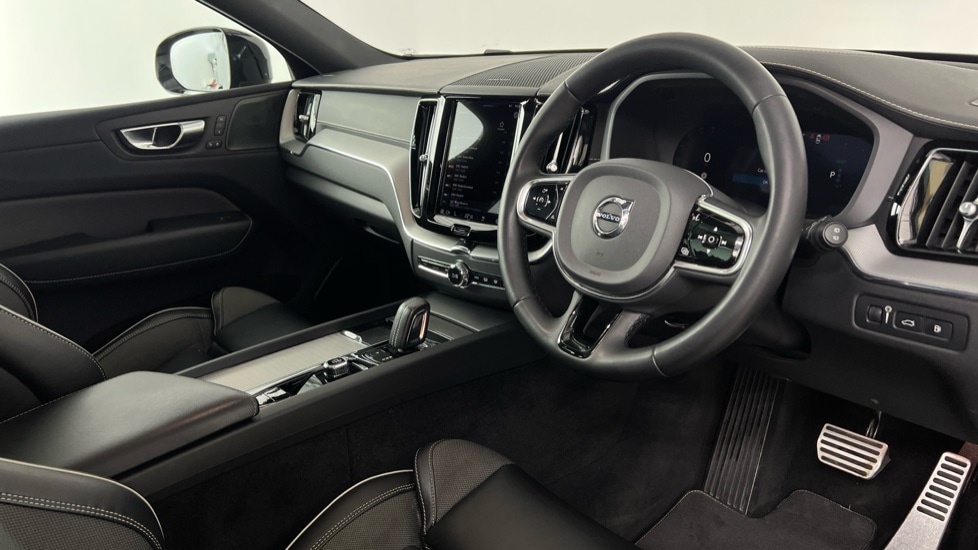 Used Volvo XC60 2022 for sale - 76442150: Photo 4