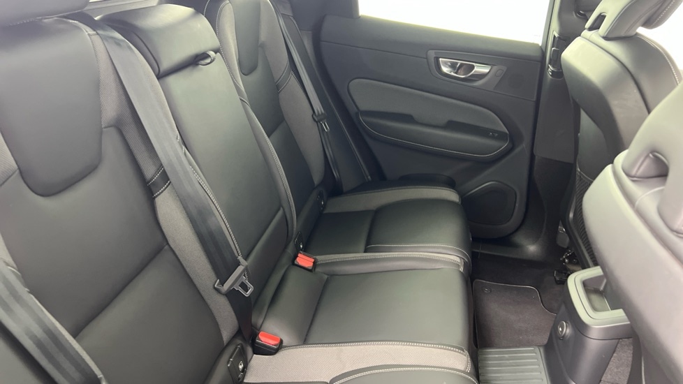 Used Volvo XC60 2022 for sale - 76442150: Photo 6