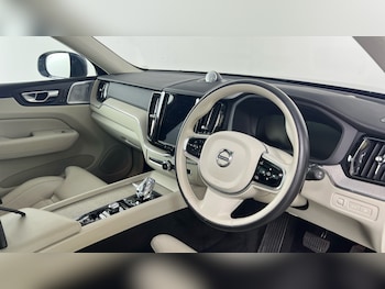 Used Volvo XC60 2021 for sale - 78856419: Photo