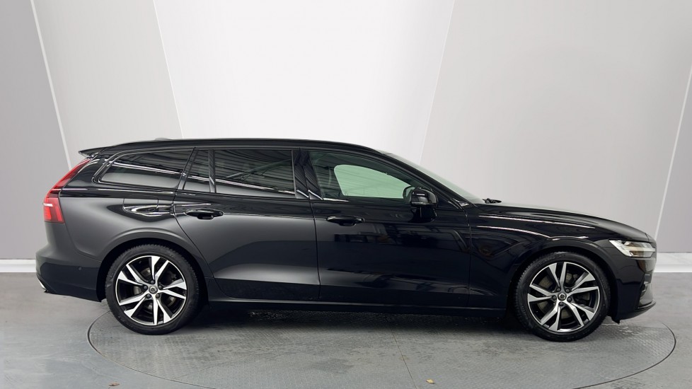 Used Volvo V60 2020 for sale - 76937513: Photo 3